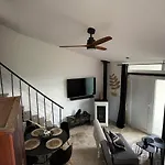 Jolie Annexe Du Mas Dans Le Coeur De La Garrigue Nimoise Feriehus *