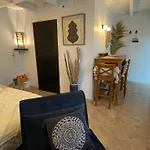 Feriehus Jolie Annexe Du Mas Dans Le Coeur De La Garrigue Nimoise