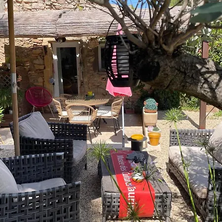 Holiday home Jolie Annexe Du Mas Dans Le Coeur De La Garrigue Nimoise