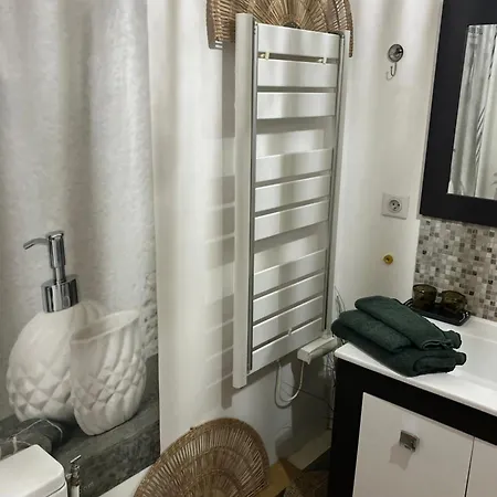 Jolie Annexe Du Mas Dans Le Coeur De La Garrigue Nimoise Casa de Férias Nîmes