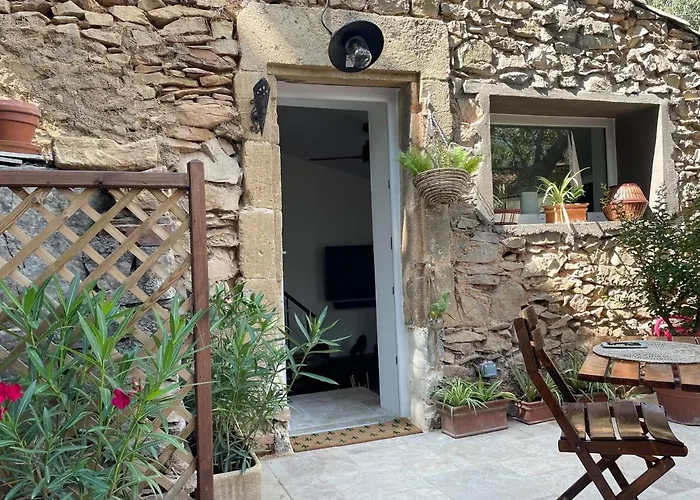 펜션 Jolie Annexe Du Mas Dans Le Coeur De La Garrigue Nimoise *