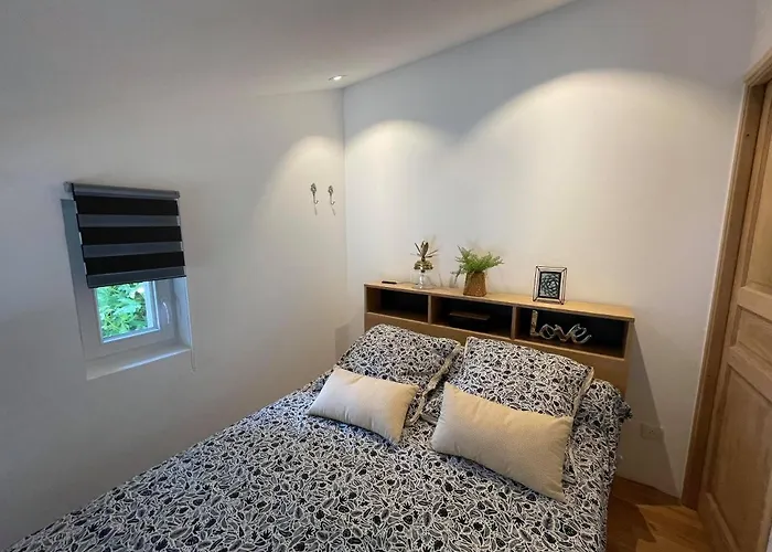 펜션 Jolie Annexe Du Mas Dans Le Coeur De La Garrigue Nimoise *