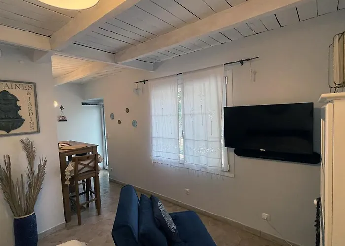 Jolie Annexe Du Mas Dans Le Coeur De La Garrigue Nimoise 펜션