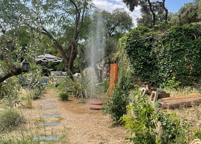 Jolie Annexe Du Mas Dans Le Coeur De La Garrigue Nimoise Feriehus Nîmes